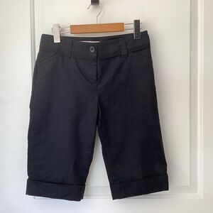 Smart Set Bermudan shorts.